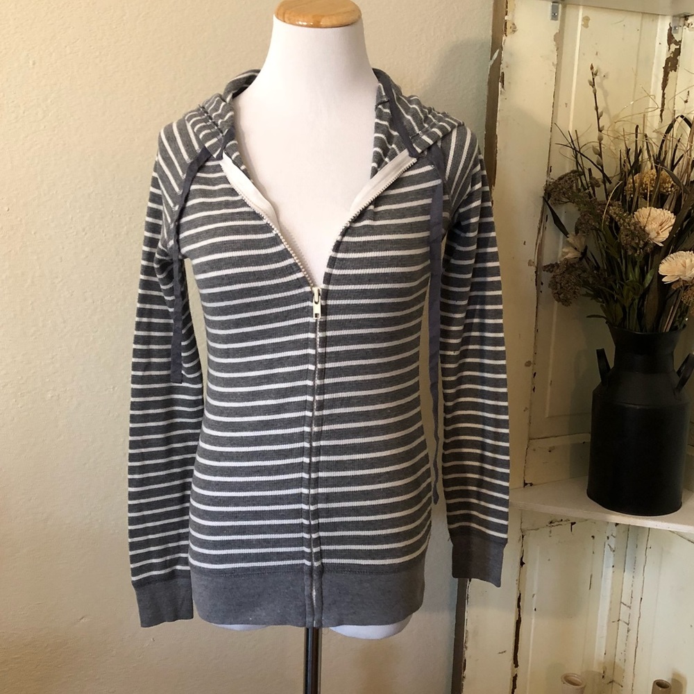 ⭐️Victoria’s Secret Zip up